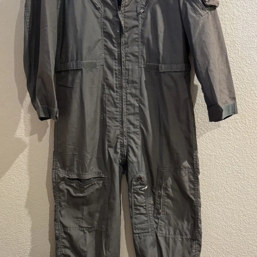 Vintage U.S. Military Green Coveralls Summer Flyers Mens Size 42L Fire Resistant